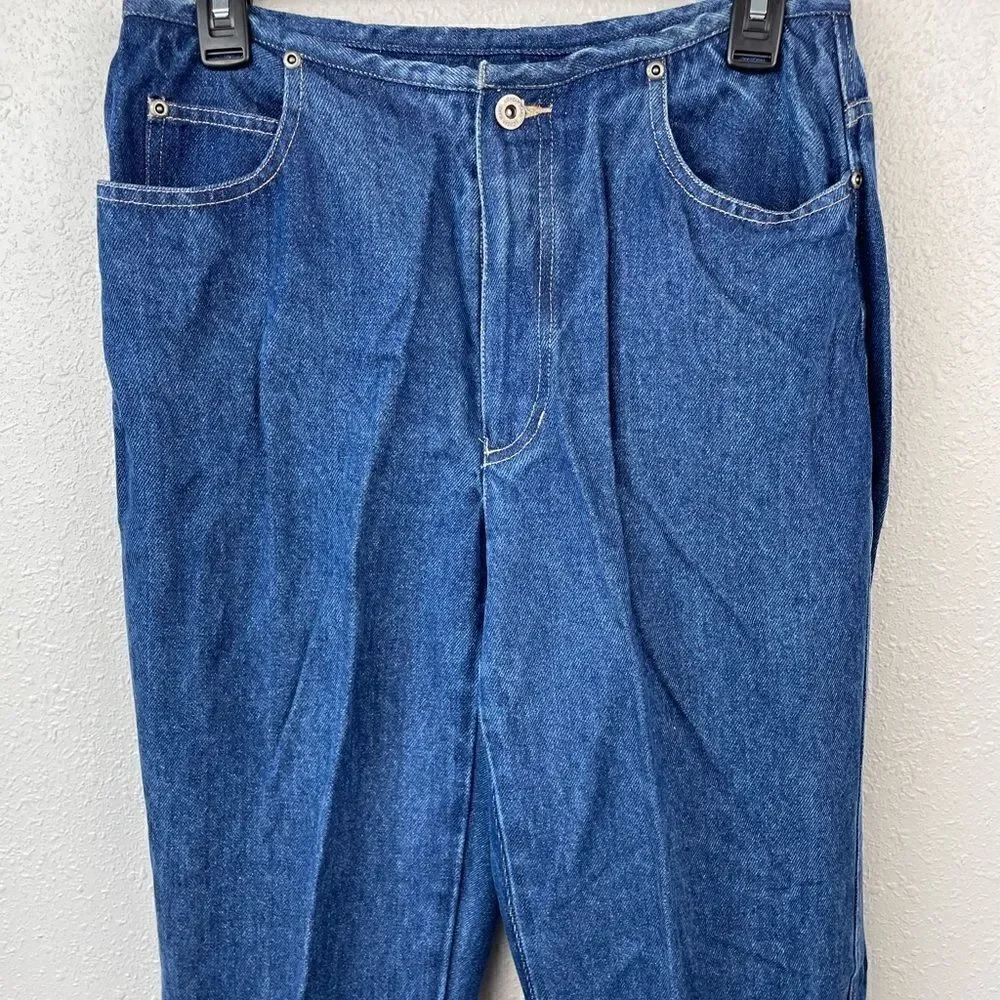 Liz Claiborne  LizWear Low Waisted Jeans Size 10 EUC
